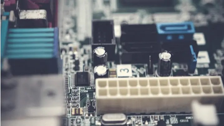 Clasificación de materiales conductores eléctricos