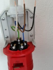 Conexión eléctrica ⚡Cómo conectar una toma de corriente🔎 Conexión eléctrica ⚡Cómo conectar una toma de corriente🔎