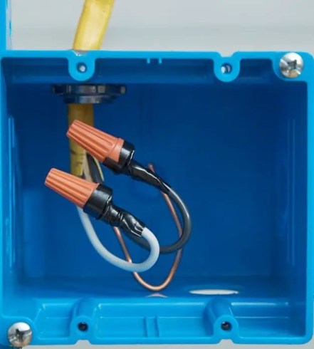 Conexión eléctrica-Tipos de conexiones eléctricas