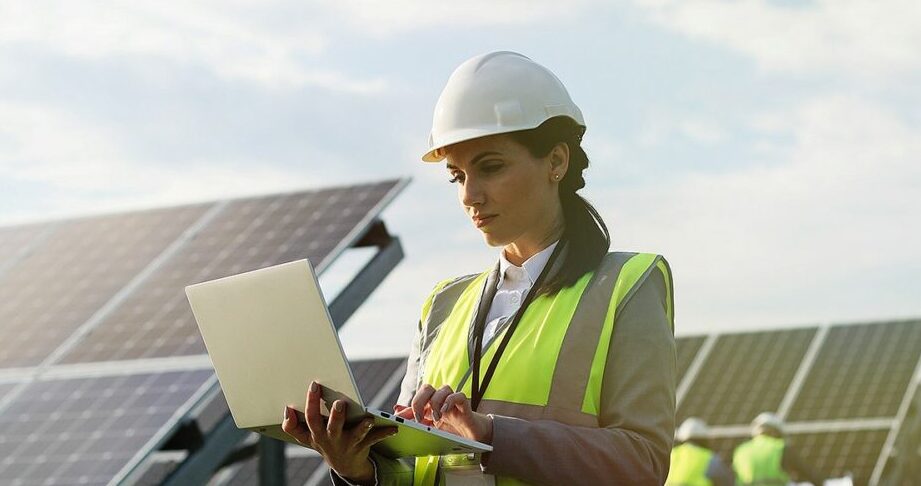 Mujeres en ingeniería - Powersystems UK Ltd