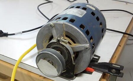 ¿Por qué los motores de inducción trifásicos no necesitan un neutro? Cómo funcionan los motores de inducción de CA