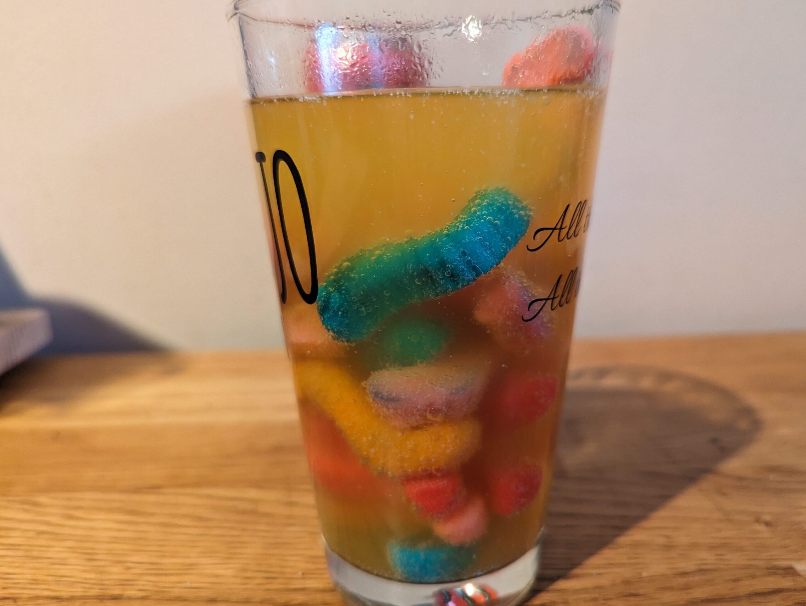 El batido de espagueti con ácido de batería - por Dennis Lee